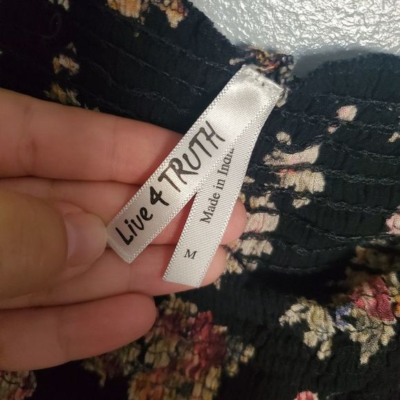 Live 4 truth floral cold shoulder top M - Picture 4 of 12